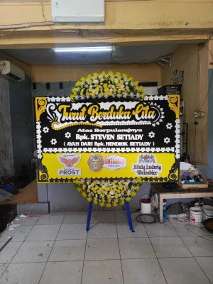 Papan Bunga di Ketanggan Gembong