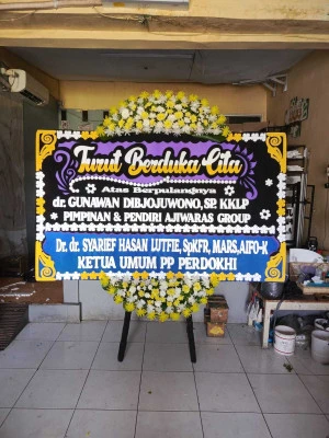 Papan Bunga di Ketanggan Gembong